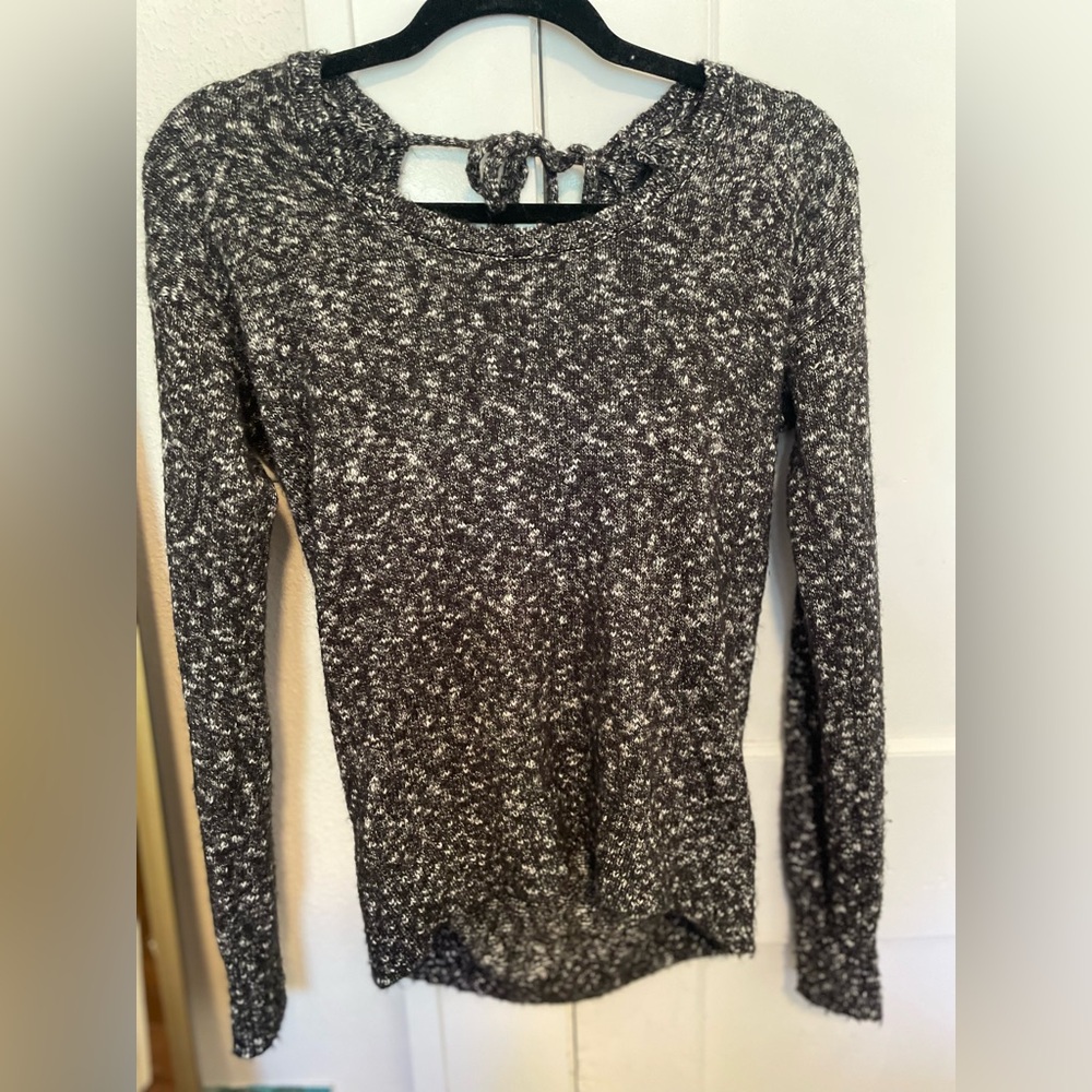 Women’s charcoal sweater with cutout in the back. Size XS
